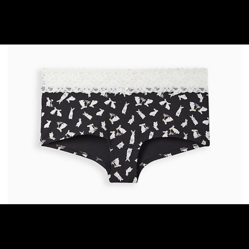 NWT - TORRID BOY SHORTS
